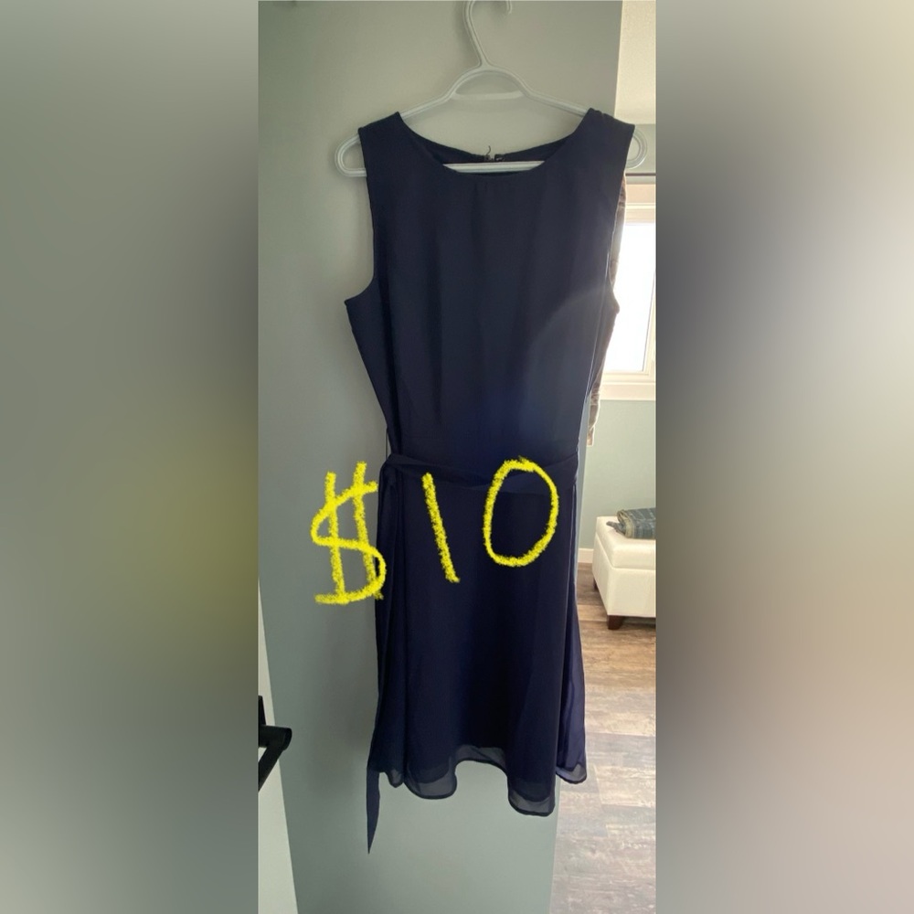 VENUS Navy Midi Dress